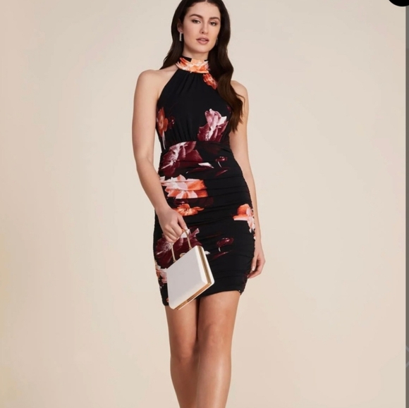 le chateau Dresses & Skirts - Le Chateau Halter Floral Bodycon Dress Size Small